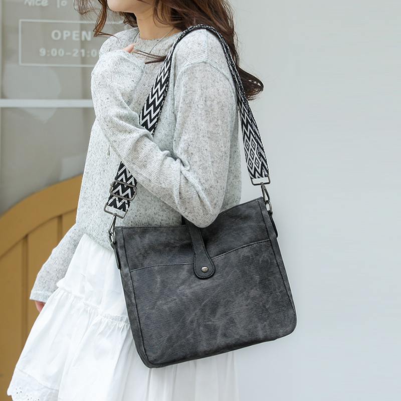 Women Bags For Office Use - Modna damska torba na ramię ze
