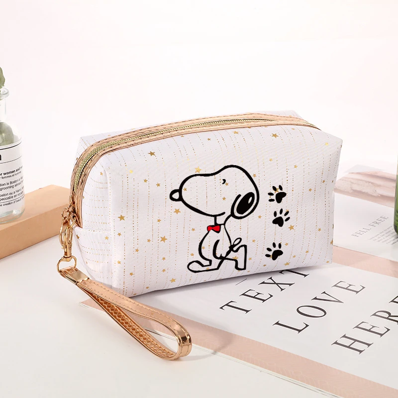Damska kosmetyczka z motywem m – Women'S Vogue Bags recenzja i cena