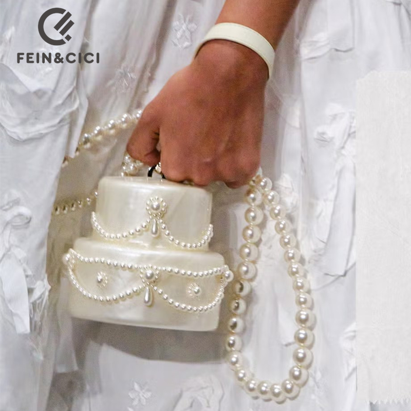 Kopertówka w kształcie ciasta, – Evening Bag Beaded recenzja i cena